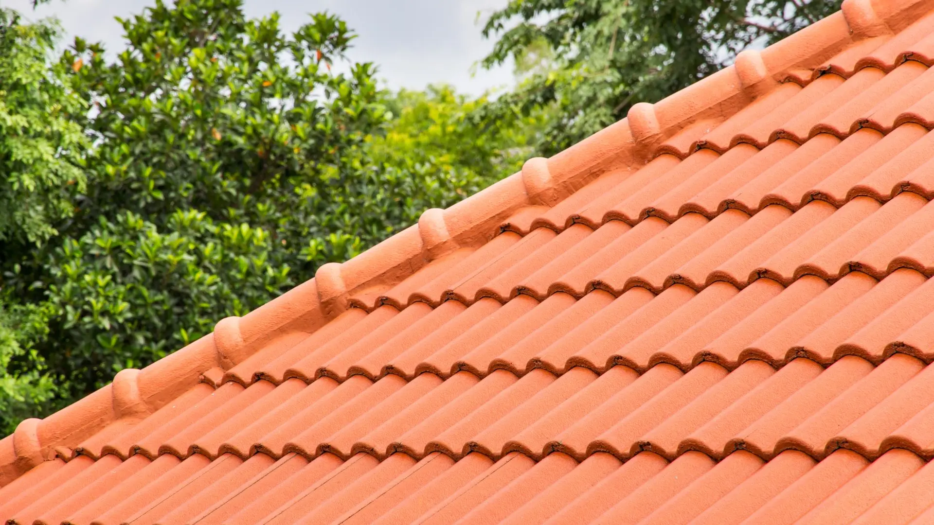Tustin, CA<br />
Concrete Roof