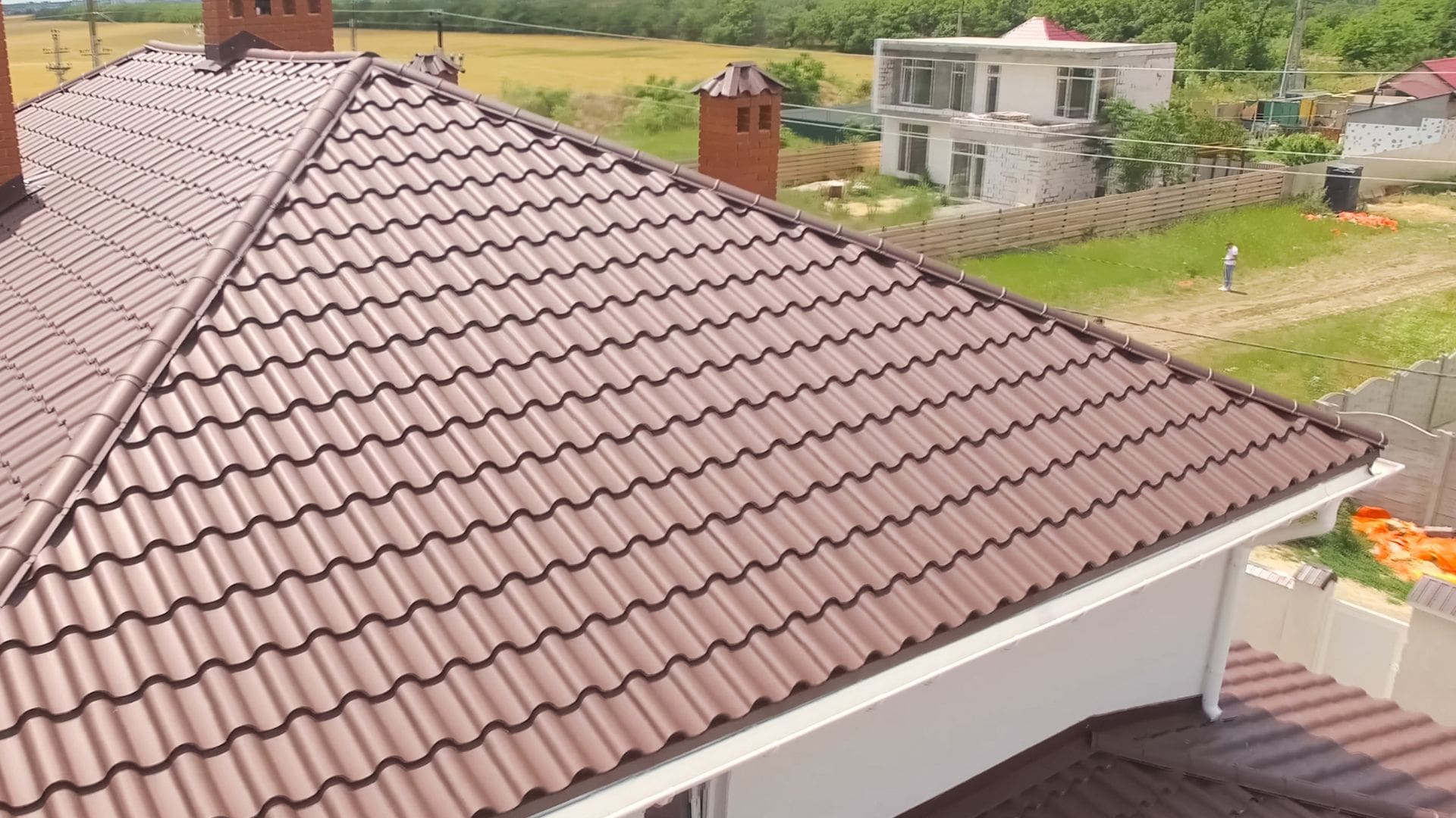 Tustin, CA<br />
Metal Shingles and Shakes<br />
 